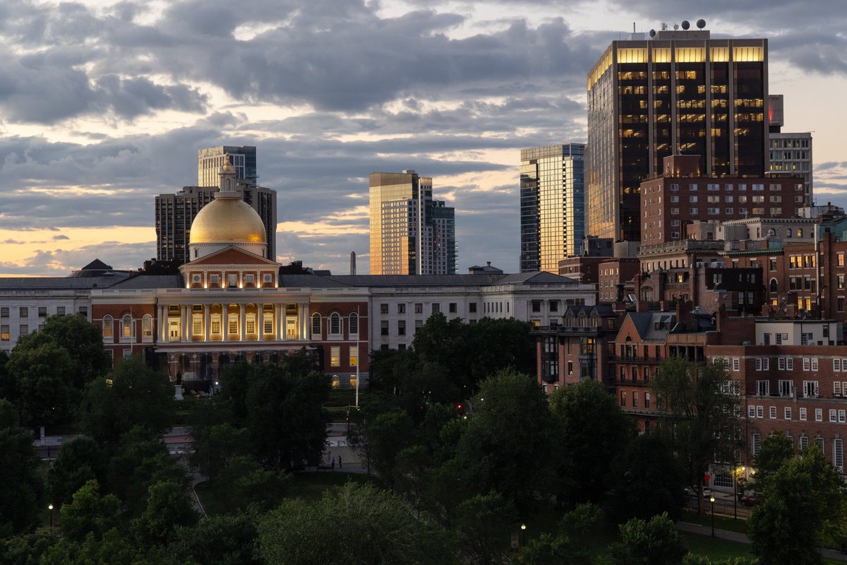 Happy 392nd Birthday Boston! 🎈🧁🎁 It's nice to call 'ya home. Wouldn't you say #RamNation?