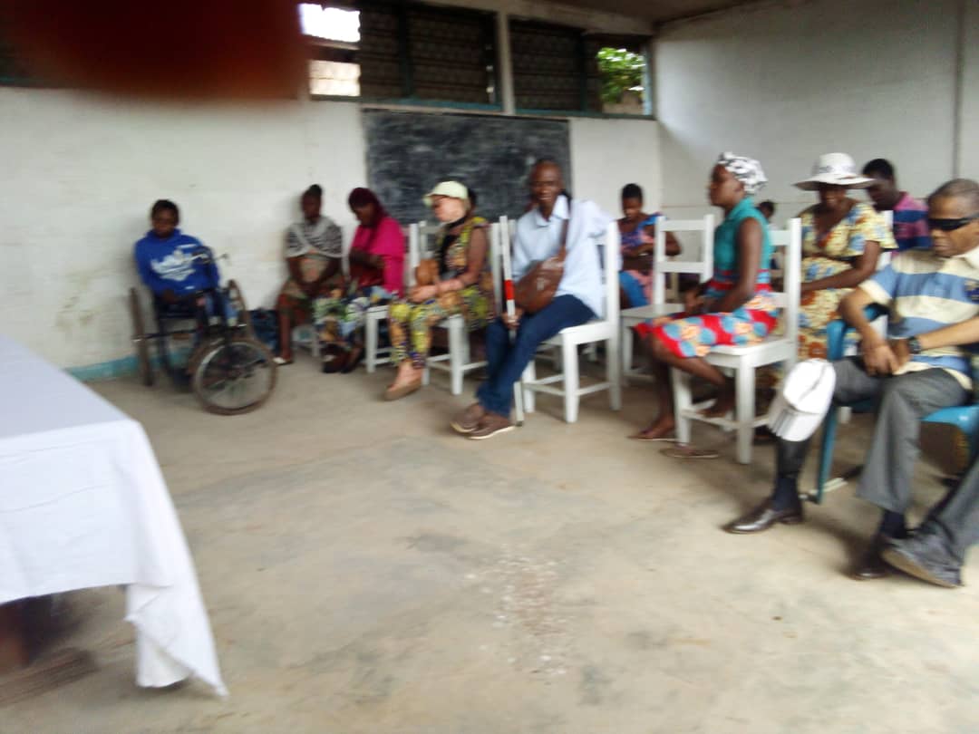 2saint237's tweet photo. Renforcement des capacités sur les domaines des drogues en milieu scolaire avec les parents d'élèves

P.S.: Je suis toujours a Kribi https://t.co/oUatZfHHw4