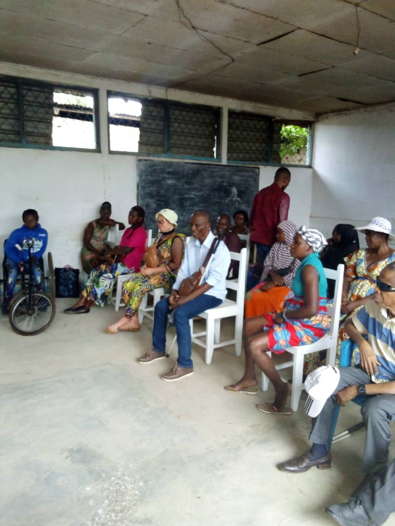 2saint237's tweet photo. Renforcement des capacités sur les domaines des drogues en milieu scolaire avec les parents d'élèves

P.S.: Je suis toujours a Kribi https://t.co/oUatZfHHw4