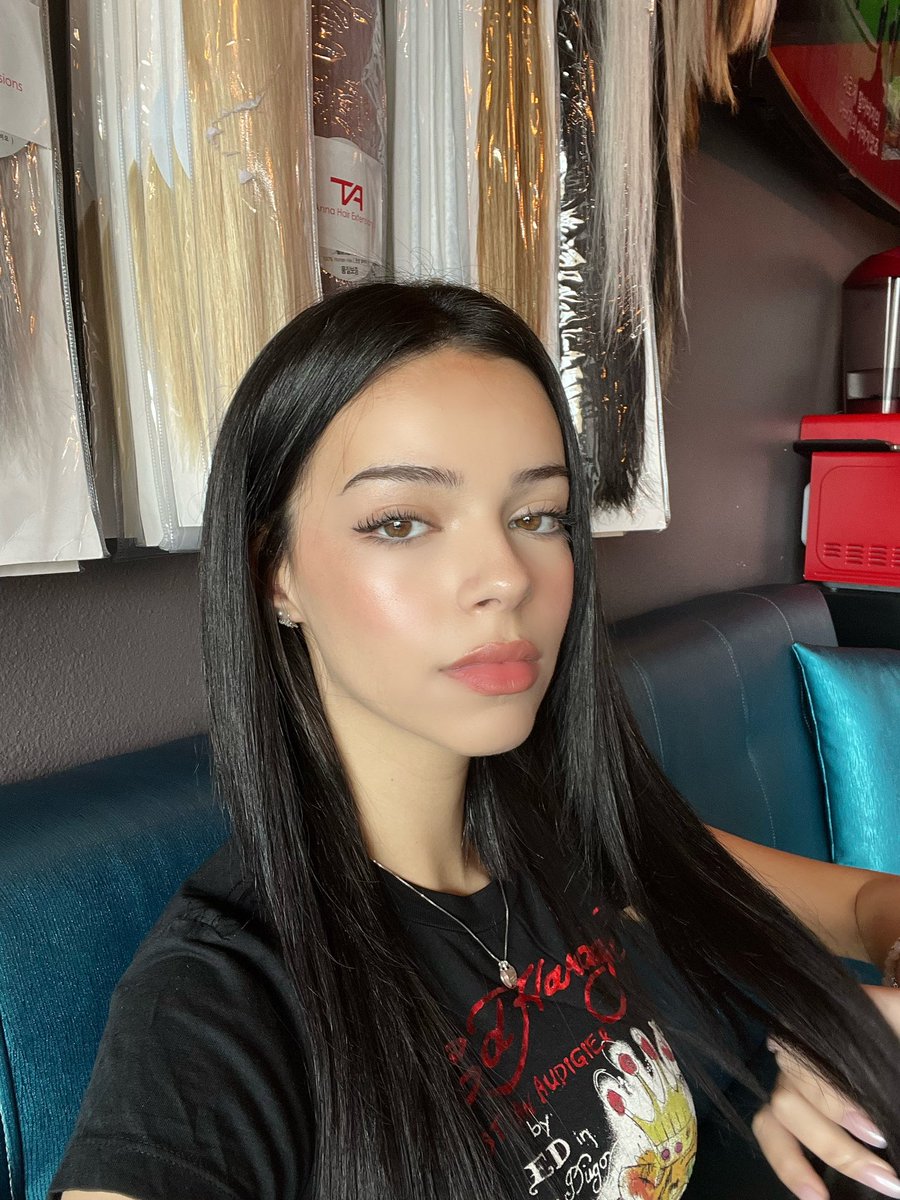 pamismd's tweet photo. phewwww new hair https://t.co/c8gLykluB0