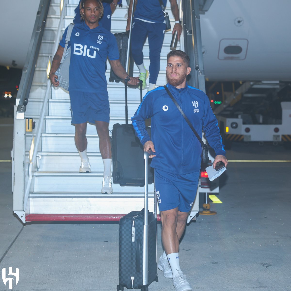 Alhilal_EN's tweet photo. 🛬 Hello from Doha 👋🏻💙
#AlHilal https://t.co/uvVYQJiaAW