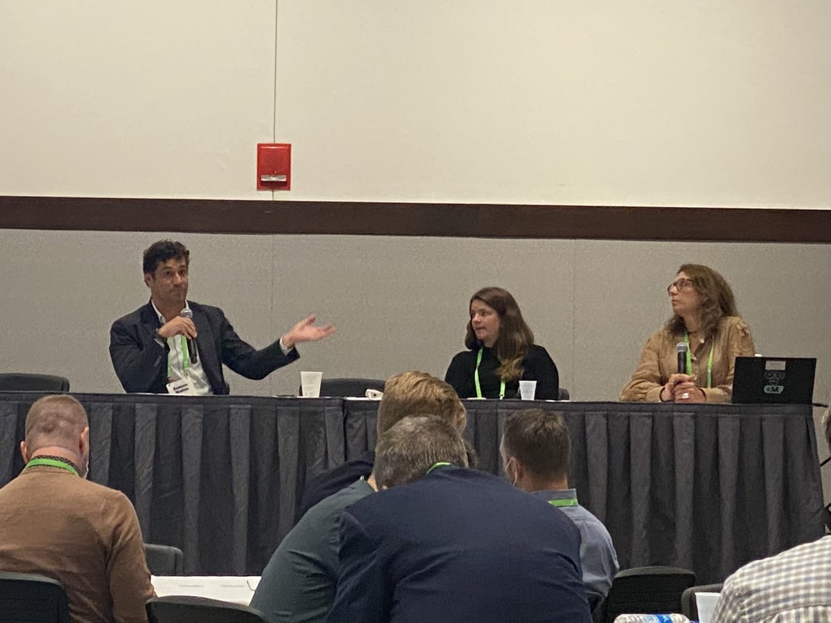 Full house at #NACTO2022 on Designing Digital Infrastructure to Meet Policy Goals with <a href="/walk_left/">Karina Ricks</a> <a href="/teamcityfi/">Cityfi</a> @ramsesmadou