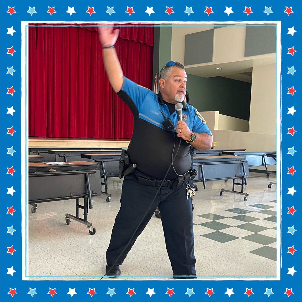 PSN_Elem's tweet photo. Thank you Officer Perez for always keeping us safe and well informed at PSN! We appreciate YOU! 👮🏻‍♂️❤️💙 #psnpride #thebestofthebest #weloveourSRO @MDSPD @MDCPSNorth https://t.co/civ2kqlEKq
