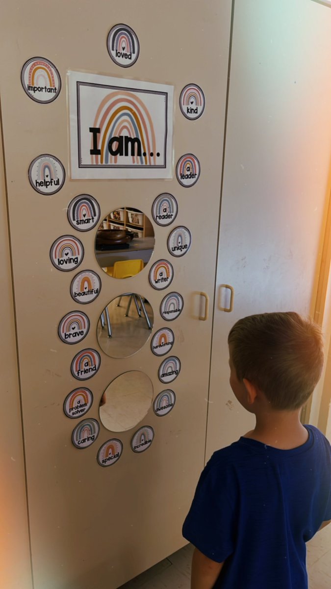 JulieMedd's tweet photo. “I am…..” some of our students visited our affirmation station today. #demonstratingkindness #kindergarten @TVDSBKinder @caradocnorthps https://t.co/vLrFbxX0KQ