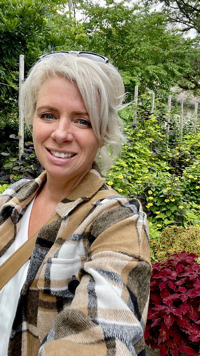 Tanya Carvalho tweet media