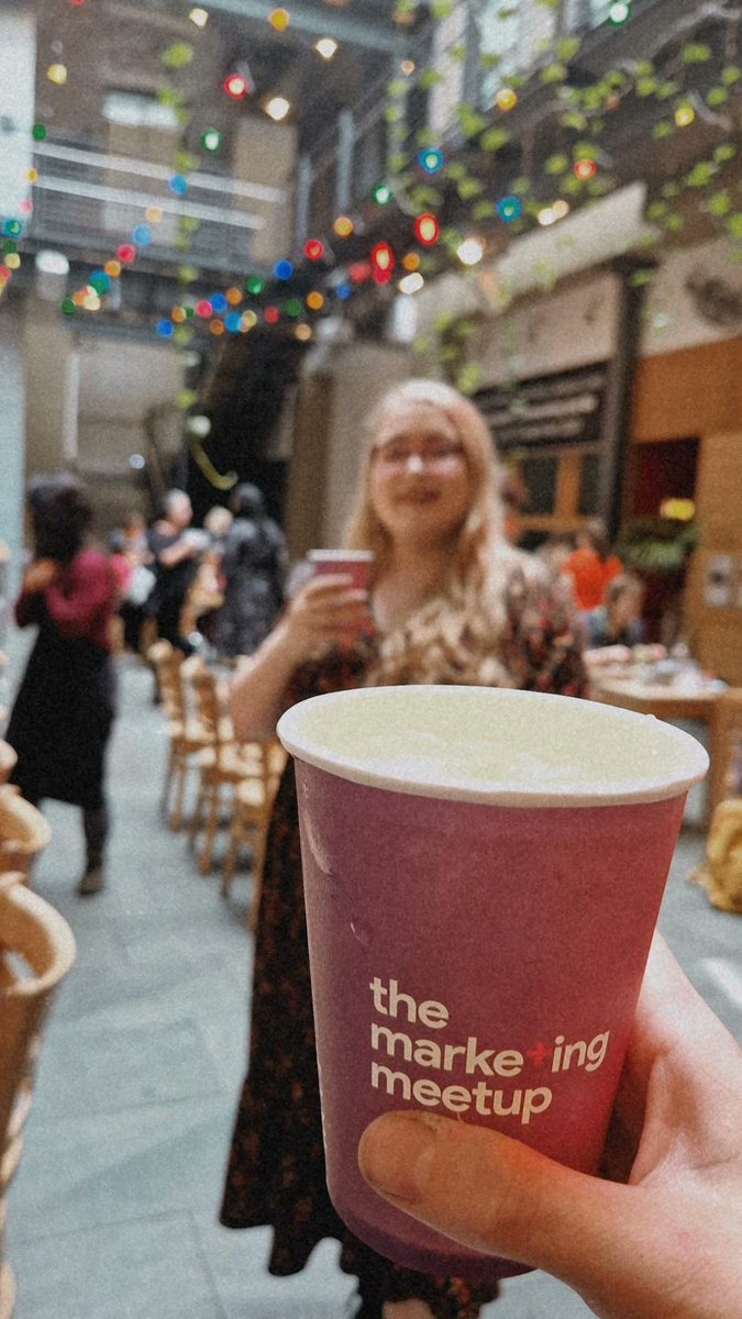MckinnonCharly's tweet photo. After the difficult decision to withdrawl from the masters course, a day for inspiration was needed.

Dani and I ventured to the #marketingmeetup!  It was excellent hearing from @laurakaykelly with the 5 hacks for authentic story telling!

Oh, Glasgow how I've missed you https://t.co/T4OMnZ6DWN