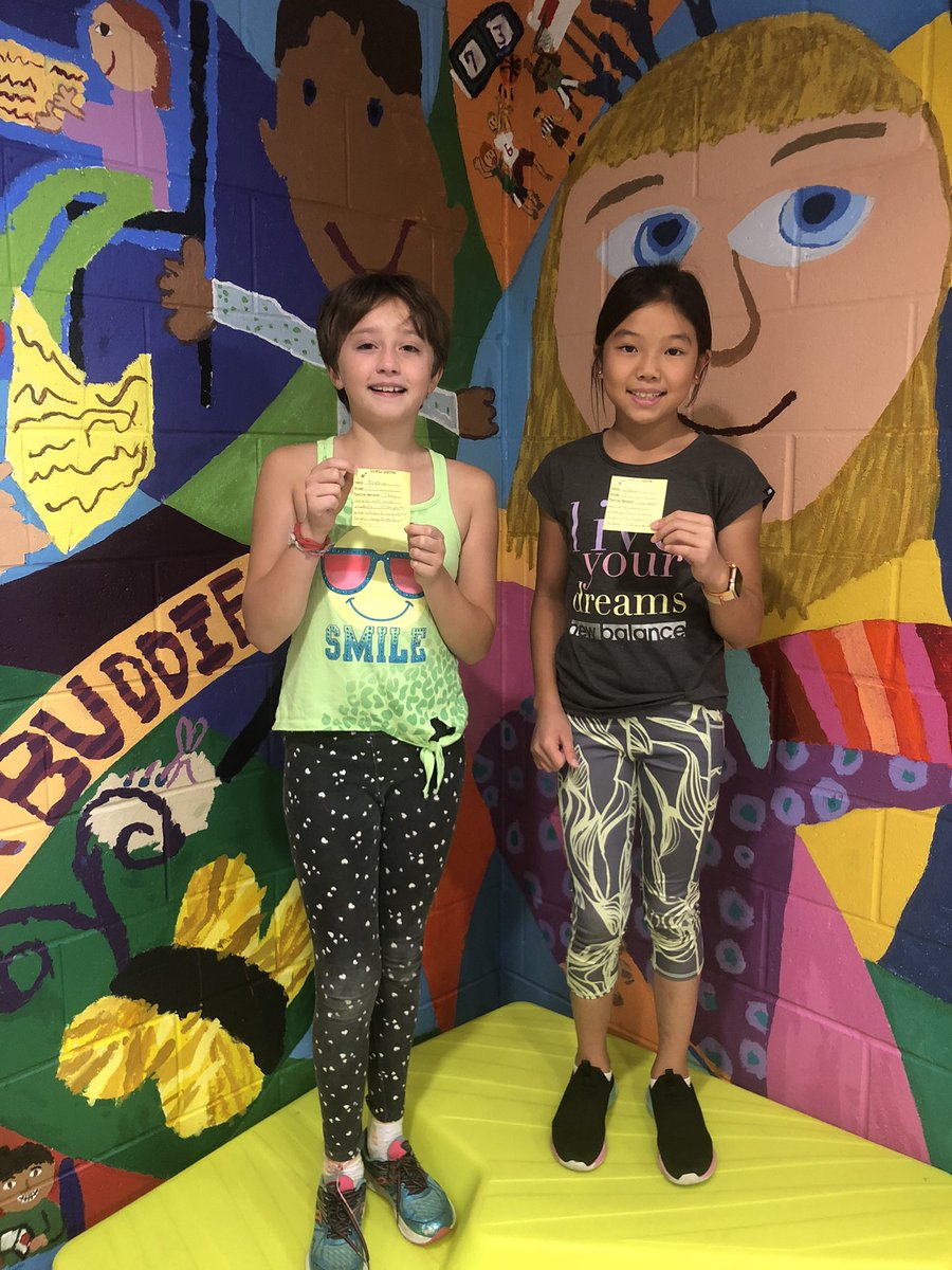RoryDOConnor's tweet photo. Imagine being a kindergartner and feeling unsure where to go, then imagine Chelsea and Beatrix showing you the way—because, it’s just the right thing to do. Way-to-be! 👏🤩 https://t.co/WuRRJUIiQP