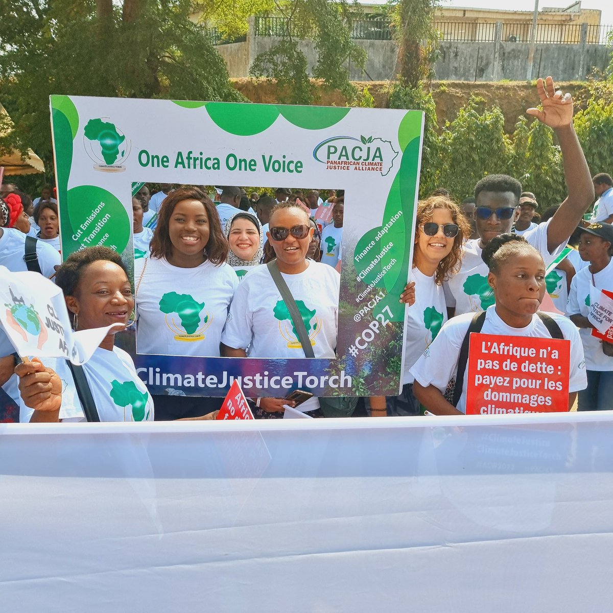 RufaroMatsika1's tweet photo. launch of the African Climate Justice Torch in #Gabon. The torch is meant to highlight Climate injustices being felt by African nations ahead of #COP27
#COP27AfricanVoice #AfricanCOP #ClimateJustice #ACW22 #ClimateJusticeTorch #OneAfricaOneVoice
@PACJA1 https://t.co/GxwoYG7vA7