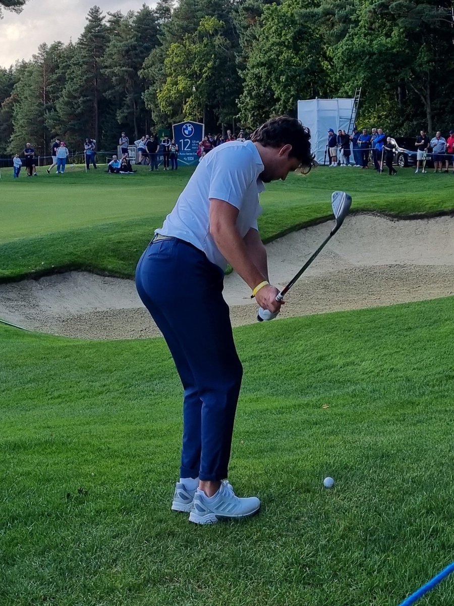 Gilo____'s tweet photo. Another great day at @BMWPGA this time with the pleasure of my beautiful daughter @Jodieelisabeth1 for company. Although, she was more interested in @NiallOfficial.
First time watching the #ProAmDay & it was thoroughly enjoyable. @JustinRose99 #Golf πββοΈ https://t.co/6dGkR08qcR