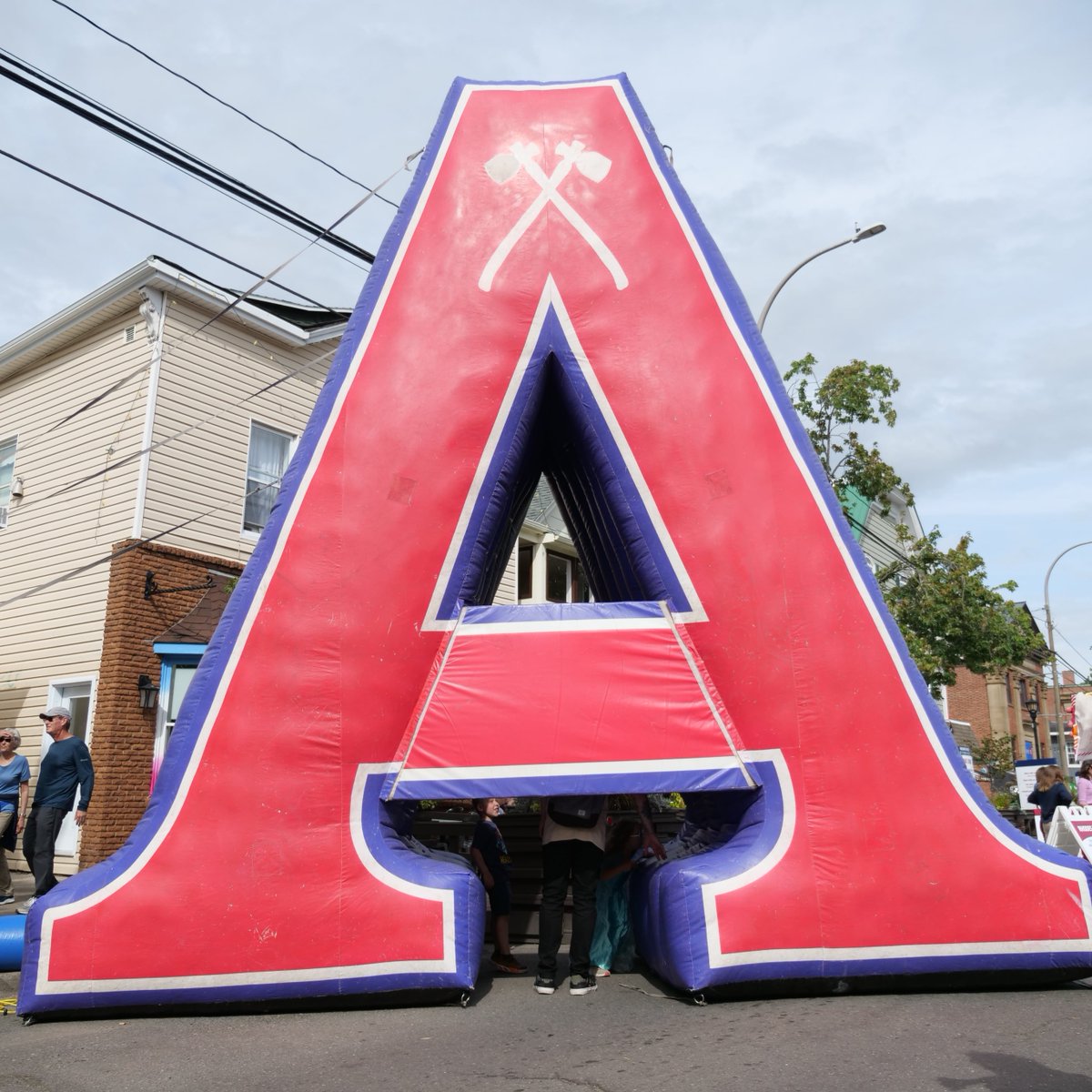 What a time we had at the Welcome to Wolfville: Street Fair event! Thank you to the <a href="/TownOfWolfville/">Wolfville</a> <a href="/ASUevents/">AcadiaStudentsUnion</a> and all the students and community members who came out to celebrate the start of a new term at #Acadia University. This place truly is #LikeNowhereElse
