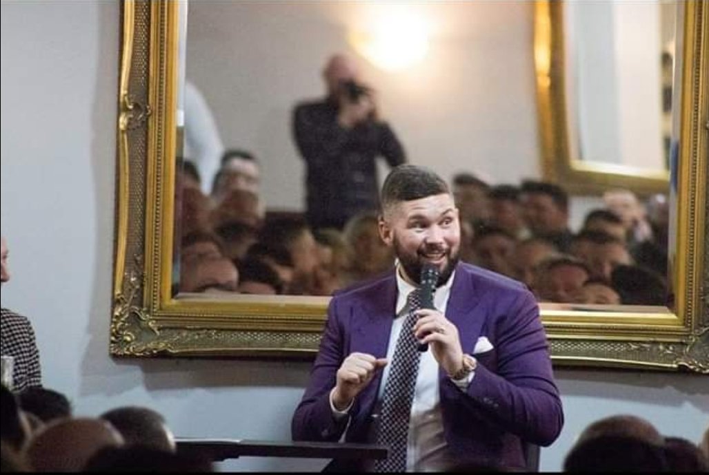 Jonny_Hayes18's tweet photo. 2.5 years ago, a week before lockdown I had 350 in The Alex for an Evening with @TonyBellew 

Been itching to get properly back in the game.. Now's the time.. 

Please give @DiamondPromo11 a follow and this a Retweet please 🙏 https://t.co/Y7OY4s952r