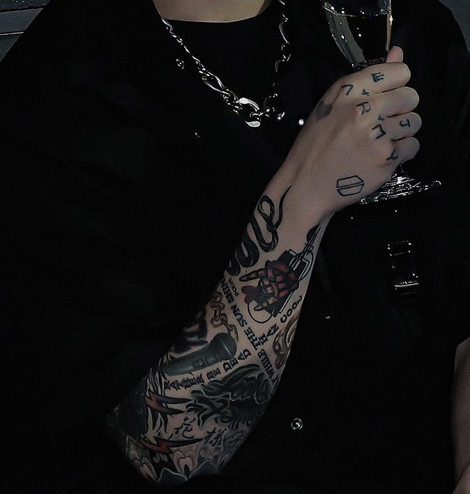 can’t get over his tattoos