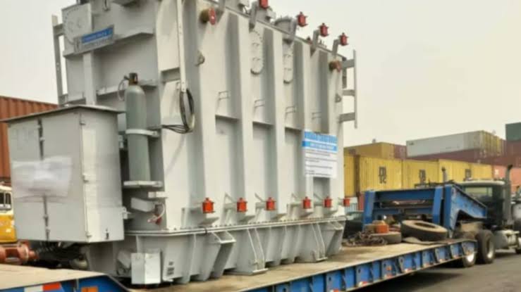 The Siemens Power improvement plants are currently in Nigeria and being offloaded at the ports as we speak and enroute their predetermined destinations as we speak .