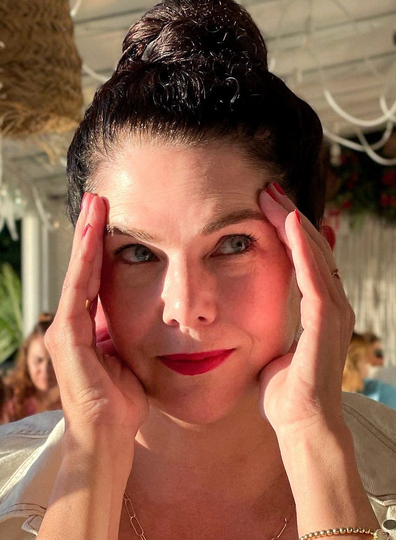 laurengmx's tweet photo. No puedo con lo bella que se ve en esta foto 😍 55 años tiene 🙌🏻❤ https://t.co/RIFnSTna3C