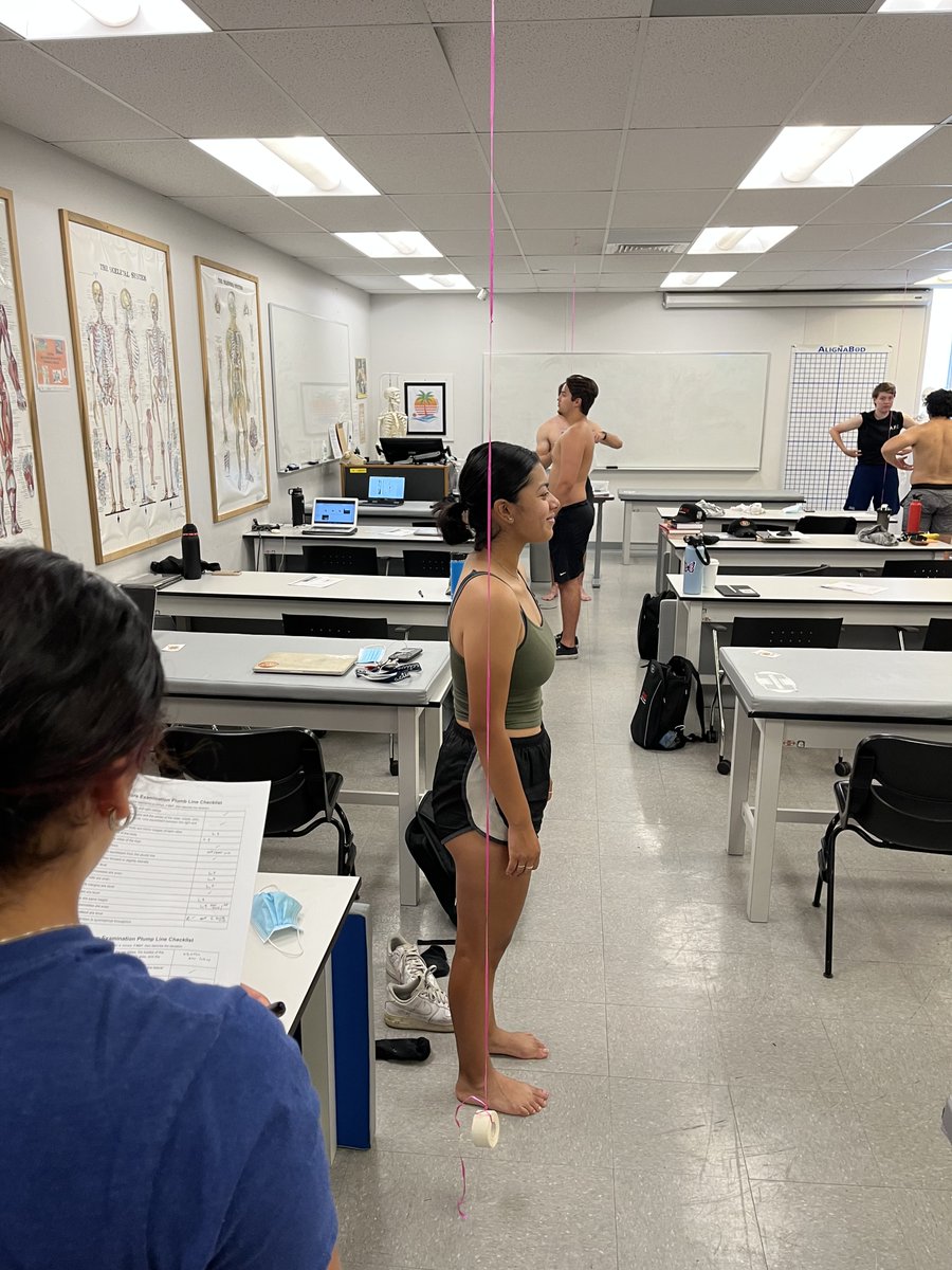 sdsu_fats's tweet photo. What's up Wednesday!! :)
Today our MSAT students participated in the Posture lab for ENS 653L. #students #athletictraining #MSATsdsu#athletictrainingstudents #sdsu_ens#graduatestudents#sportsmed#clinician https://t.co/wGIDvQK3P3