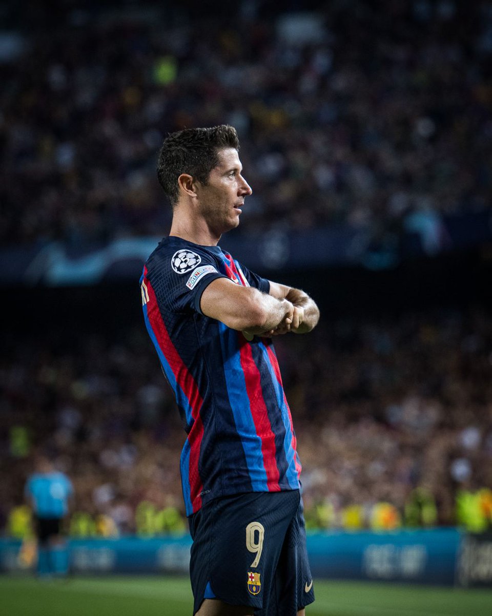 _SamiraMomo's tweet photo. First hat-trick by #Lewandowski as @FCBarcelona player🔥

#UefaChampionsLeague 
#BarcaViktoriaPlzen https://t.co/U2M8kYxo3U