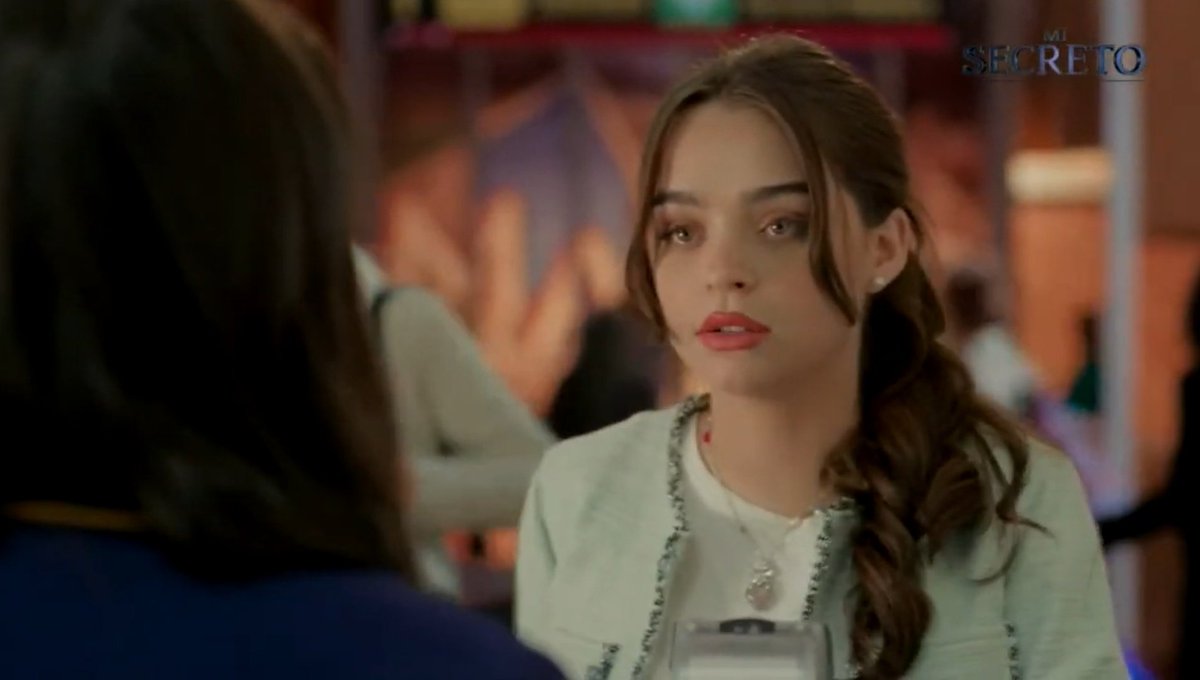 macagarcianews's tweet image. 📸 | #NEWPHOTO: Maca en el trailer oficial de #MiSecreto