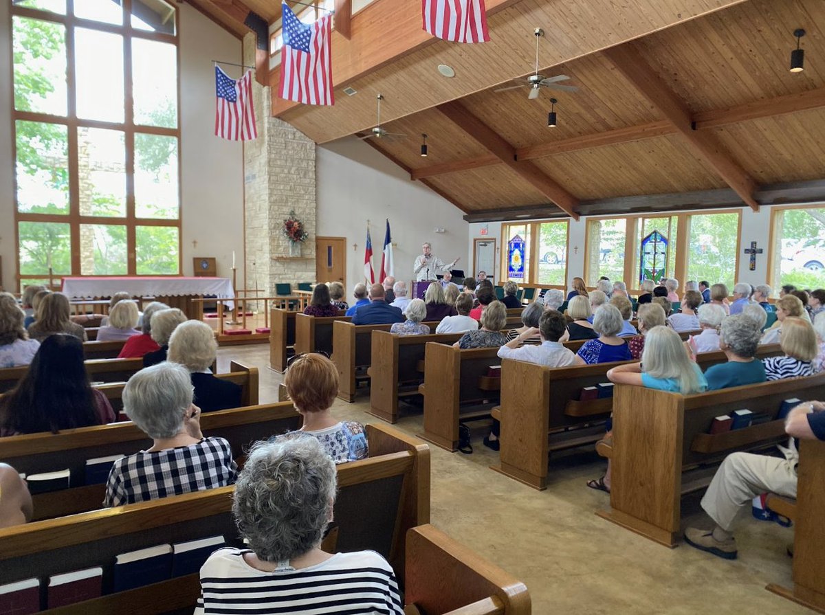 DanPatrick's tweet photo. On Thursday, I spoke at a business lunch &amp; to a group of retired teachers in Bell County. Our teachers are so important in the state of TX &amp; I have made it a priority to take care of them, even after they have retired.

#PatrickBusTour22 https://t.co/dSwbhBki1Y