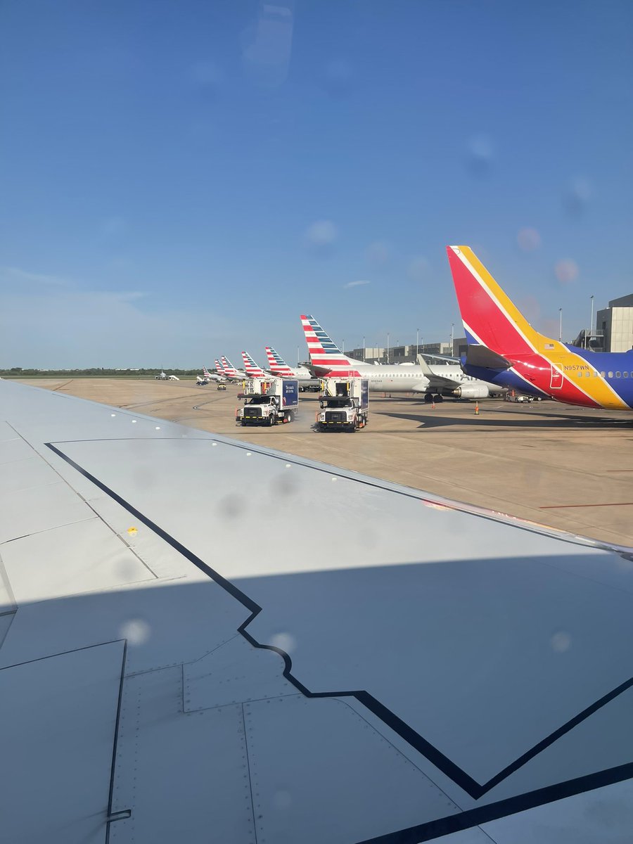 austintexass's tweet photo. Made it on one of the few flights out of Austin! Was told they are canceling most flights out of Austin in the morning! Flight was supposed to leave at 6 am ended up leaving at 9:30 am @AUStinAirport @SouthwestAir https://t.co/R2hfklGdwM