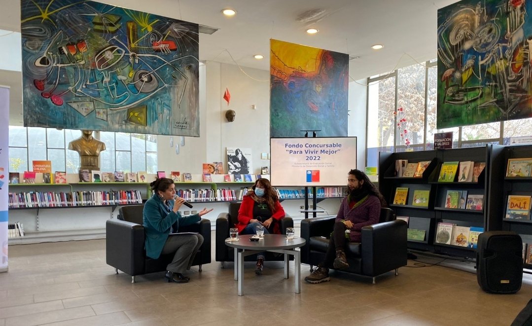 #PorTodas presente en la ceremonia de adjudicación de fondos del programa #ParaVivirMejor,del <a href="/MinDesarrollo/">Ministerio de Desarrollo Social y Familia</a> como una de las OSC beneficiadas con recursos de este fondo.Pronto les contaremos acerca de este proyecto relacionado con ideresas ollas de lideresas comunes 
<a href="/p_poblete_m/">Paula Poblete M.</a>