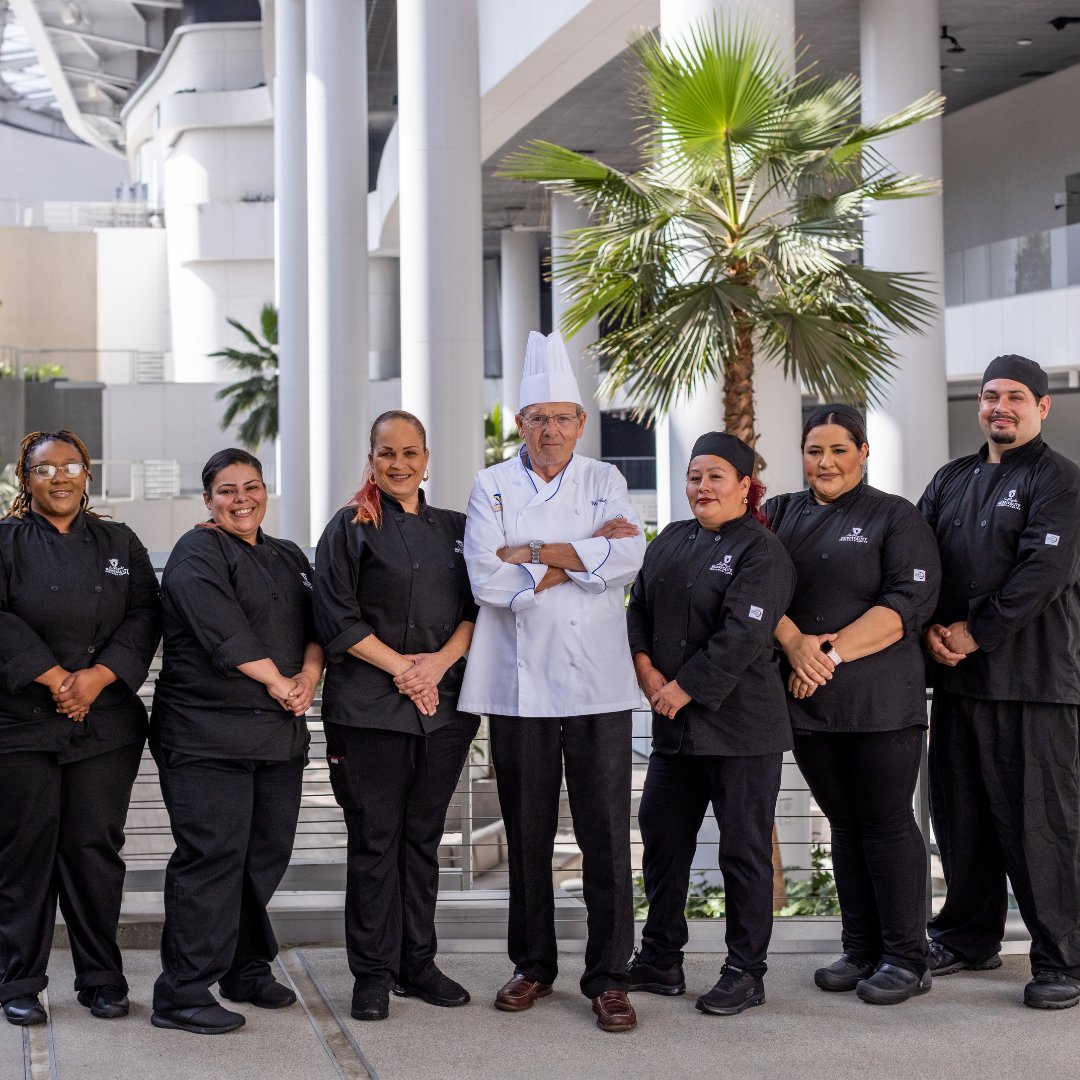 lahospitalityec's tweet photo. Our Culinary Arts Certificate Program is a month away!
There is still time to enroll in our program and apply for scholarships.
Click the link in our bio for more information. π§βπ³
#culinaryschool #hospitality #culinaryservices #Educationcenter #careers #culinarycareer https://t.co/WYvcj3Lg7P