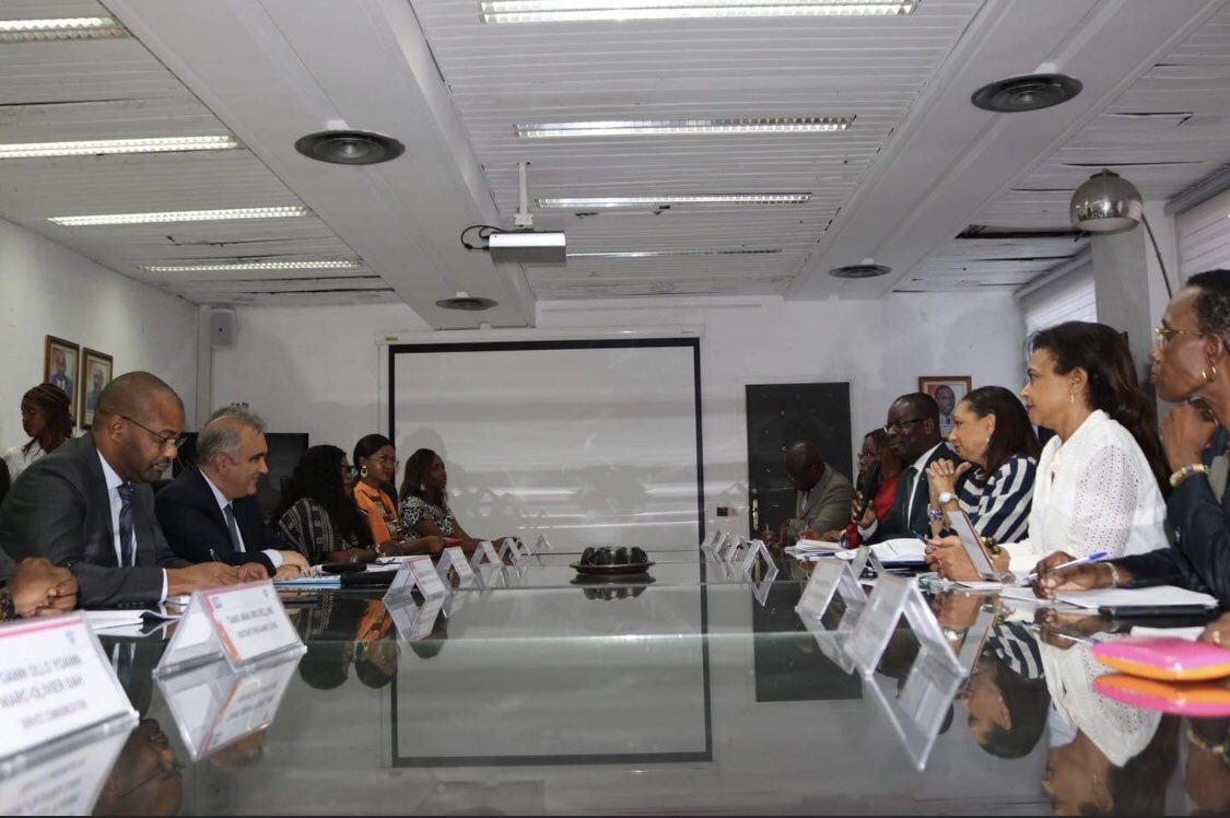 Échanges fructueux hier avec une délégation de l' <a href="/UNESCO_fr/">UNESCO en français</a> conduite par M. Chakroun BORHENE, Directeur de la Division des Politiques et des Systèmes d’Apprentissage tout au Long de la Vie. La formation autour des #Industries #Culturelles #Créatives et son caractère #économique.