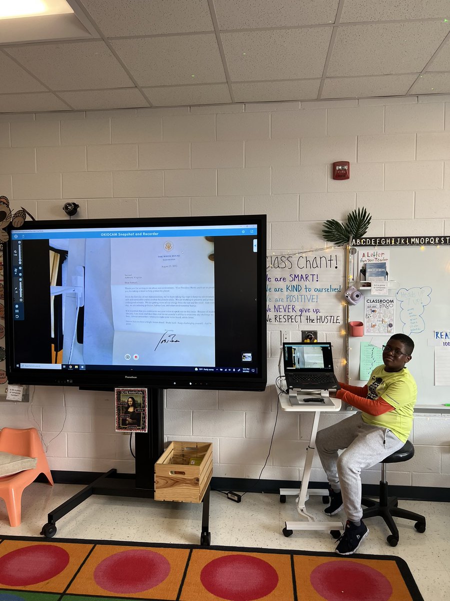 mrsbailey5th's tweet photo. This student wrote to @POTUS about the environment in @Ms_Swanson_DIS’s class last year and received a response today! So cool &amp; such a great message to these kids that their voice matters! @Discovery_elem https://t.co/GaKcXzmhSS