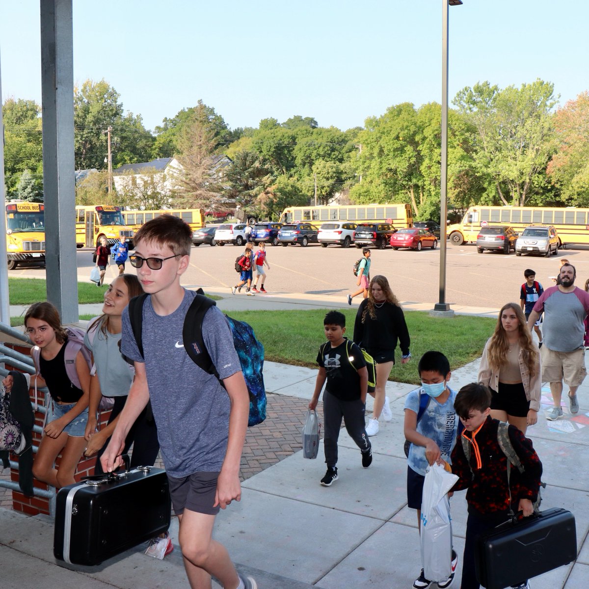 wayzataschools's tweet photo. More first day of school pics! ππ
#WPSBackToSchool https://t.co/79pz9C6p2B