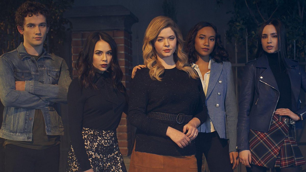 SeriesReporter's tweet image. Los de #ThePerfectionists viendo como #PLLOriginalSin si consiguió una segunda temporada: