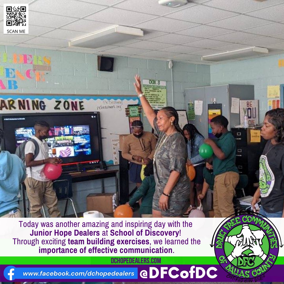 DFCofDC's tweet photo. Today was another amazing and inspiring day with the Jr. Hope Dealers @SchoolDiscovery 💜💚💜💚
Through exciting #teambuildingexercises, we learned the importance of listening and #effectivecommunication. #TodayWasAGoodDay #DrugFreeCommunities #DrugFreeLikeMe @DrugFreeAmerica https://t.co/BBarTjskCY