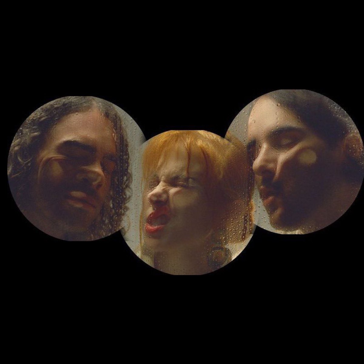 PARAMORE IS BACK!