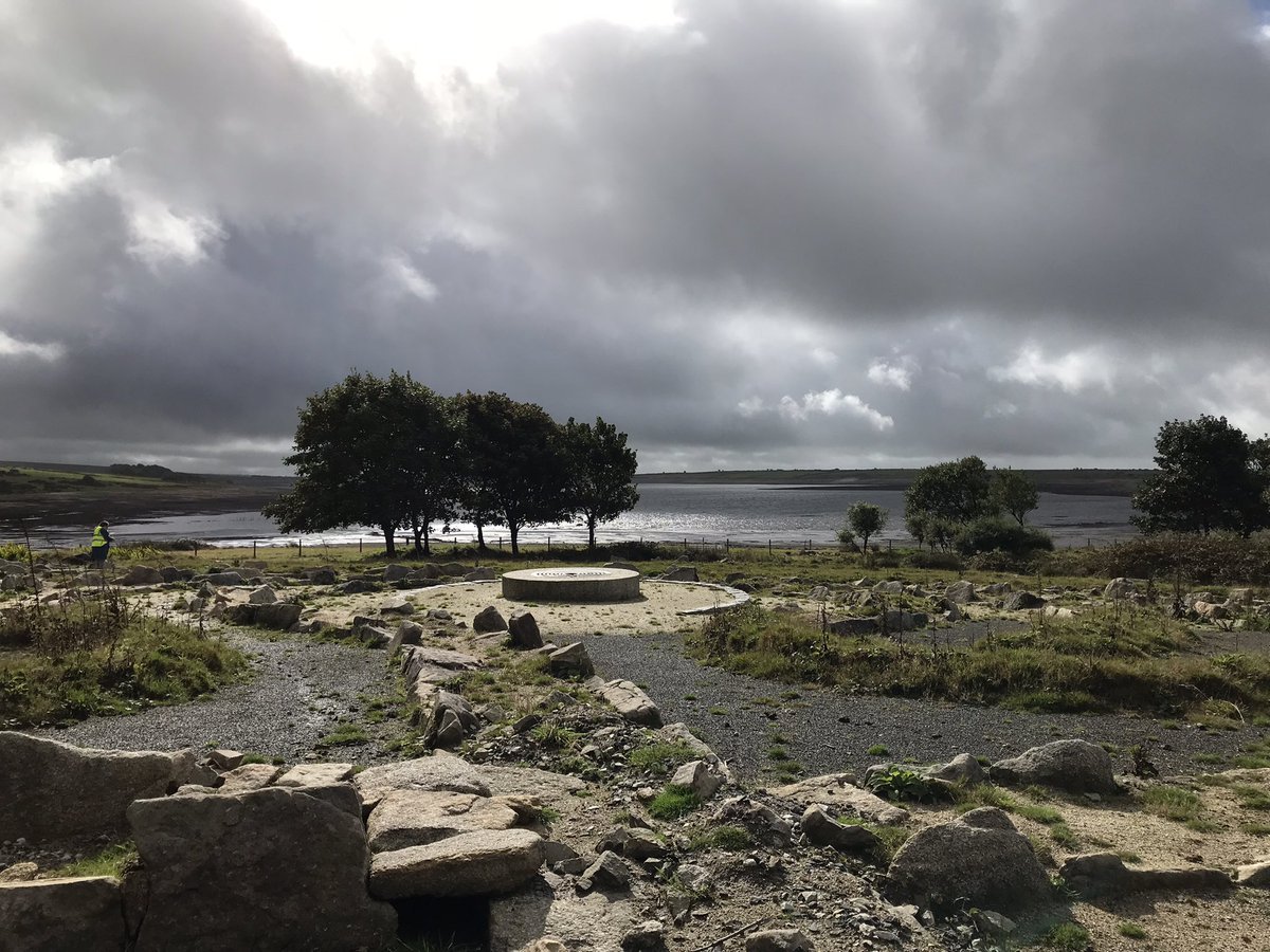 SheilaVanloo's tweet photo. @GoldenTreeUK Brilliant, blustery morning on the moor at Colliford Lake with #WillColeman #DeborahHinton #Morgi #Kerdroya #Cornishhedges #labrynth #ourhistory https://t.co/KiU7kgWTSK