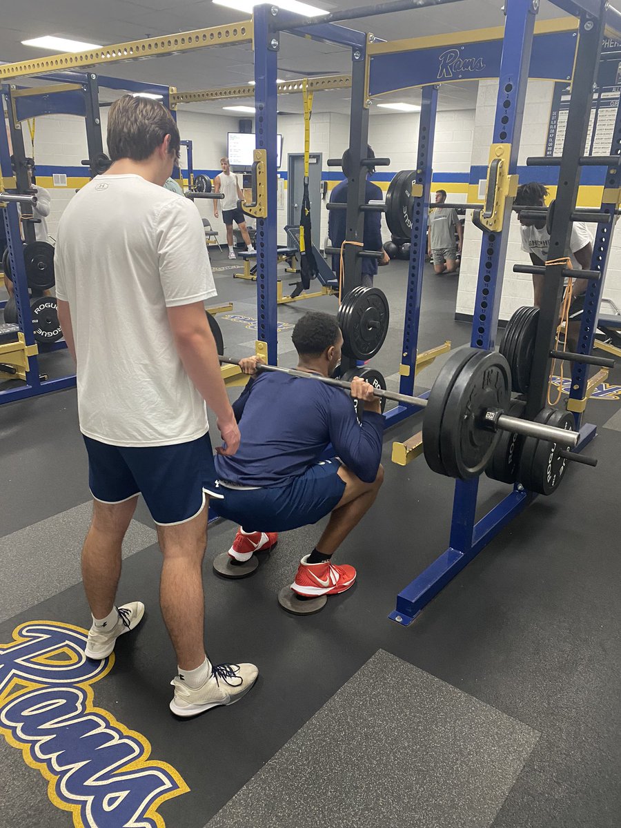 SURamsHoops's tweet photo. 🐪 Day = Squats 🏋️#ramruckus #MoneySeason https://t.co/dW9vkKp3L8