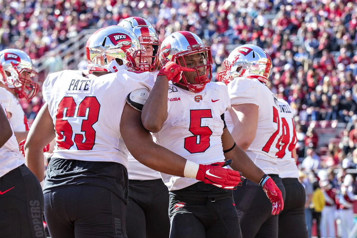 _daylyn3's tweet photo. I am EXTREMELY blessed to receive a offer from Western Kentucky University ! #Hilltoppers 
@KeynodoH @UCH_Football @rileyreeduf @C_Mart1353 @_CoachThomas77 @Andrew_Ivins https://t.co/lqpLyqSJPc