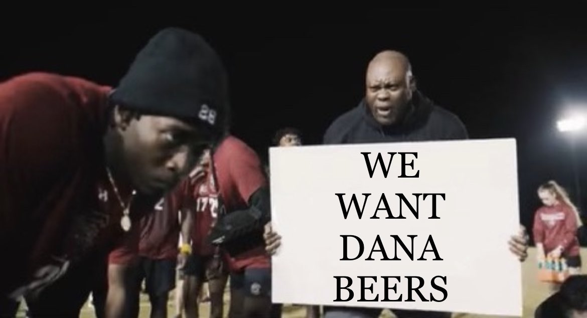 GCockRecruiting's tweet photo. @CoachSBeamer @danabeers WE WANT @danabeers 

Ain’t that right @DMoSpeaks! 

#WelcomeHome https://t.co/0pq7S3RT3L