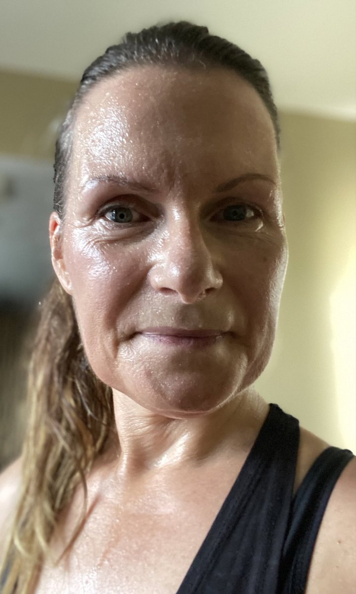 skyhighshoes's tweet image. Back on it with the #strength training tonight… That was hard work!! #GetYourSweatOn