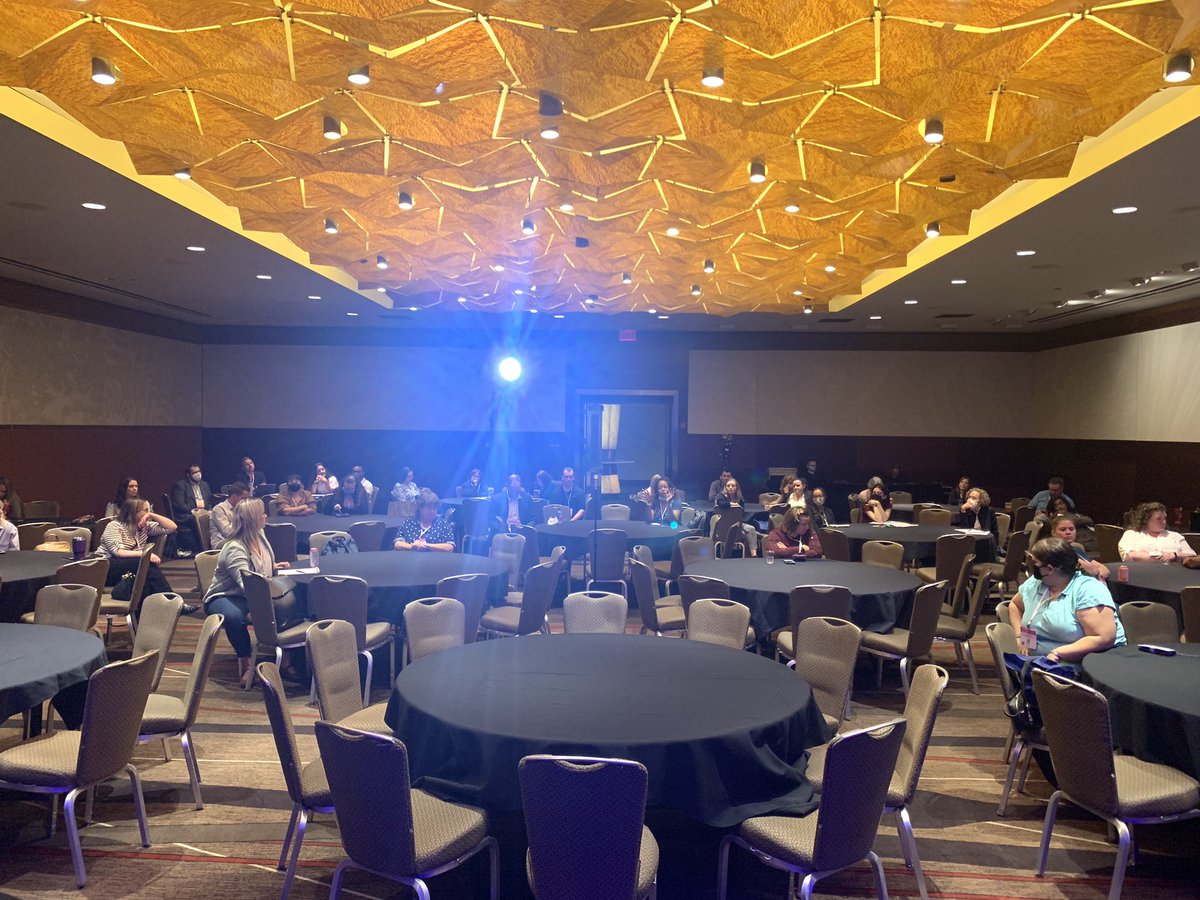 amitlabmd's tweet photo. ACLPS companion session at ASCP! Thank you Dr. Matthew Krasowski for an amazing talk on Informatics Challenges with Providing Inclusive Care for the LGBTQ Population. The audience loved it. @ASCP_Chicago @ACLPS_  #ASCP2022 #ASCP100 #ACLPS https://t.co/82GYUHifr3