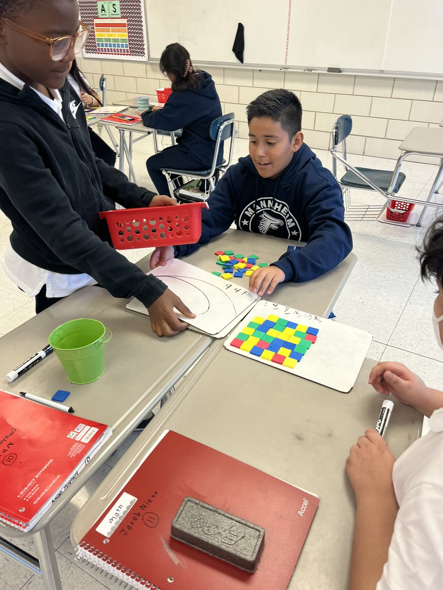 Alix Fron tweet media