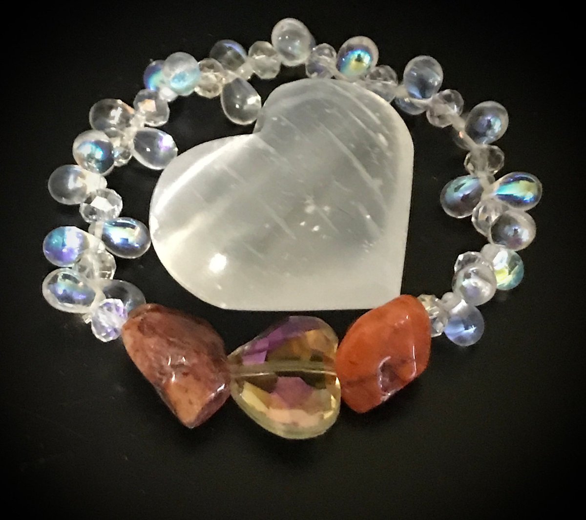 sohamyogaldn's tweet photo. Tear Drop Clear crystal Love Bracelet,Heart Crystal Bracelet,Carnelian Gemstone Bracelet,Women Bracelets,Love Bracelet,Crystal Jewelry Gift
#Gemstone #Braceletwomen #Jewelry #Braceletslove #Braceletcrystal #TearDropClear #LuckyGem7
👉https://t.co/iUjEZUvdsF https://t.co/od43iM62iA