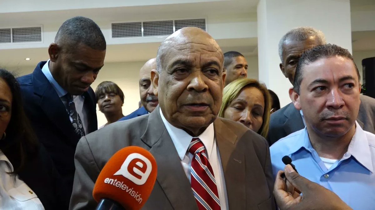 El poder mal administrado es peor que no tenerlo, el que dirige no propicia crisis, su responsabilidad es evitarla, su responsabilidad es crear las condiciones es unificar el esfuerzo de todos hacia un objetivo común, eso lo sabe hasta el más humilde militante partidario