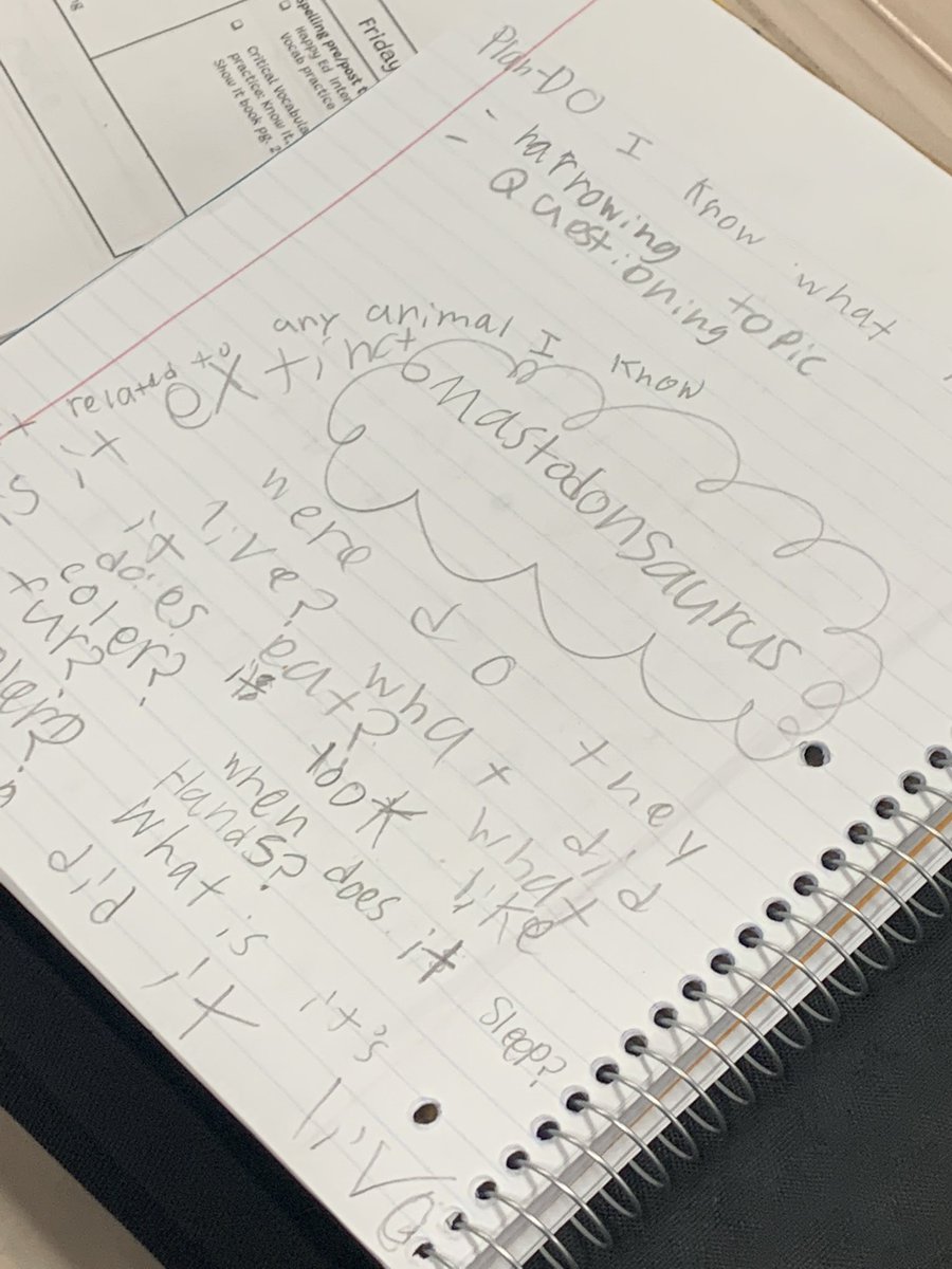 JSMercado's tweet photo. Our media specialist @leigh_olden  @UGE_HCS came to our class this afternoon to discuss the most effective ways to research #AmazingAnimals @ELA_HCS she had so many great ideas!!! https://t.co/UI7U8wl6iN