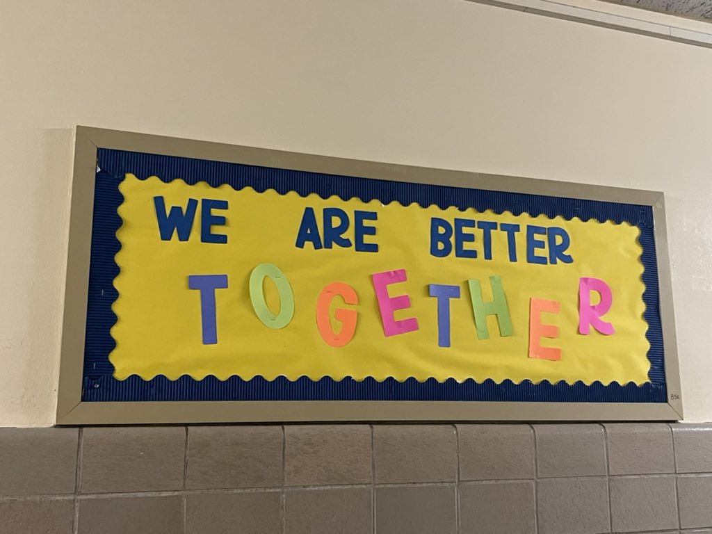 PrincipalNealy's tweet photo. hardwork and heartwork ! #team165 #FromManyWeAreOne https://t.co/5rQQtDrJfK