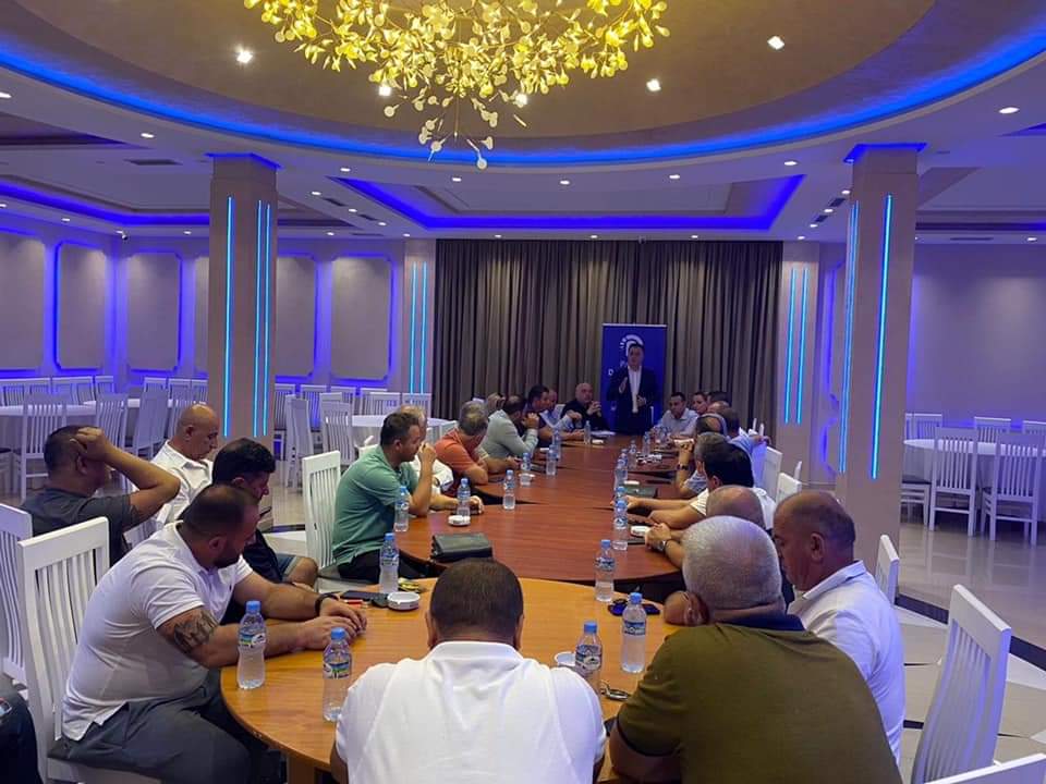 MHajdarmataj's tweet photo. Baza e PD pregatitet për aksionin politik.
Grupi i punës bashkë me Kryesinë e PD/Dega Paskuqan diskutuan për çështje që kanë të bëjnë me fuqizim dhe rivitalizim i strukturave për një përballje të vërtetë opozitare me regjimin e Ramës.
#shqipërianërrezik 
#takimmestrukturat https://t.co/jIU4LNRiTG