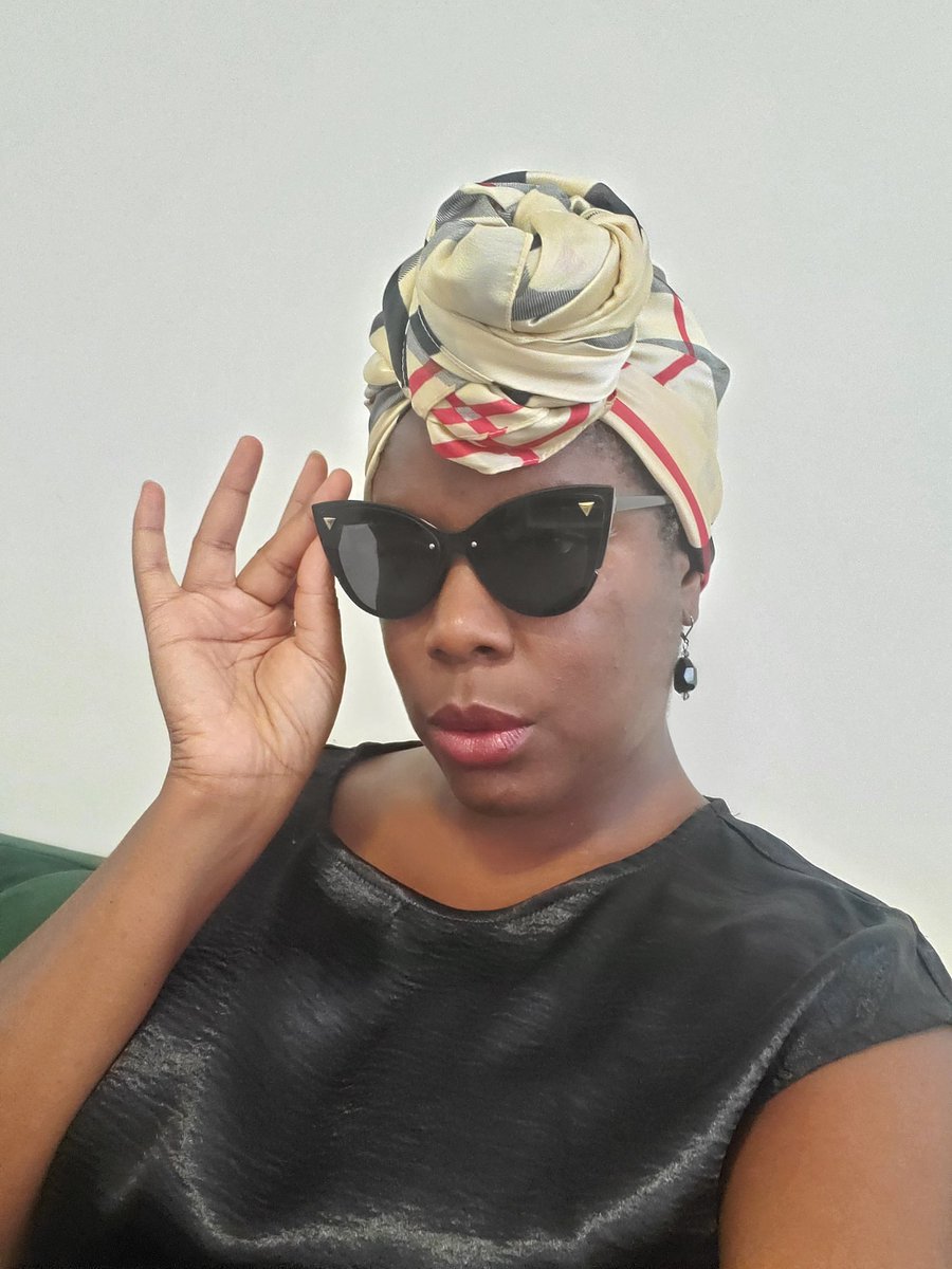 CultureFancier's tweet photo. Up or down? Dress Up Wednesday 
#DressUpWednesday 
#JustForFun 
#FeelingMyself https://t.co/IrfcUANUJE