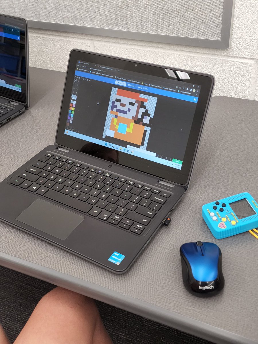 SJISTEAM's tweet image. Learning to code and create sprites.
#makecodearcade #monkeygotdrip #gamego