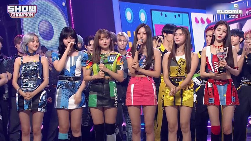 Kpop3Jessi's tweet photo. °• DIVE's Nossas Meninas Conquistaram Seu 6° Win de "AFTER LIKE" No show Champion de Hoje, Sendo Este o 29° Win Delas Na Carreira, Parabéns Amores da Minha Vida!❤❤❤❤❤❤🏆🏆🏆🏆🏆🏆🎶
#IVE29thWin
#AfterLIKE6thWin https://t.co/BRqgmCnSlE