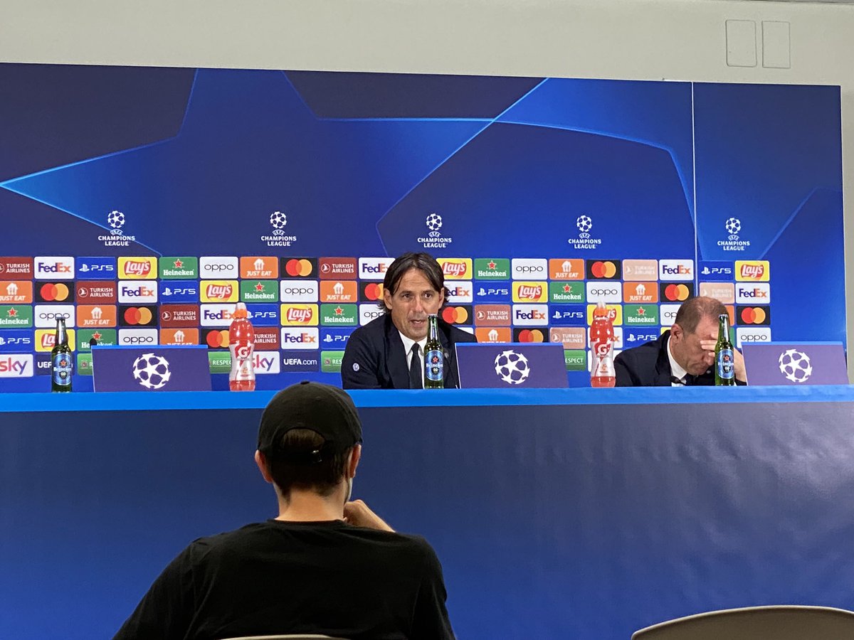franvanni's tweet photo. “Sabato col Torino giocherà Handanovic”
Inzaghi post #InterBayern https://t.co/81Z5Wjq7Dt