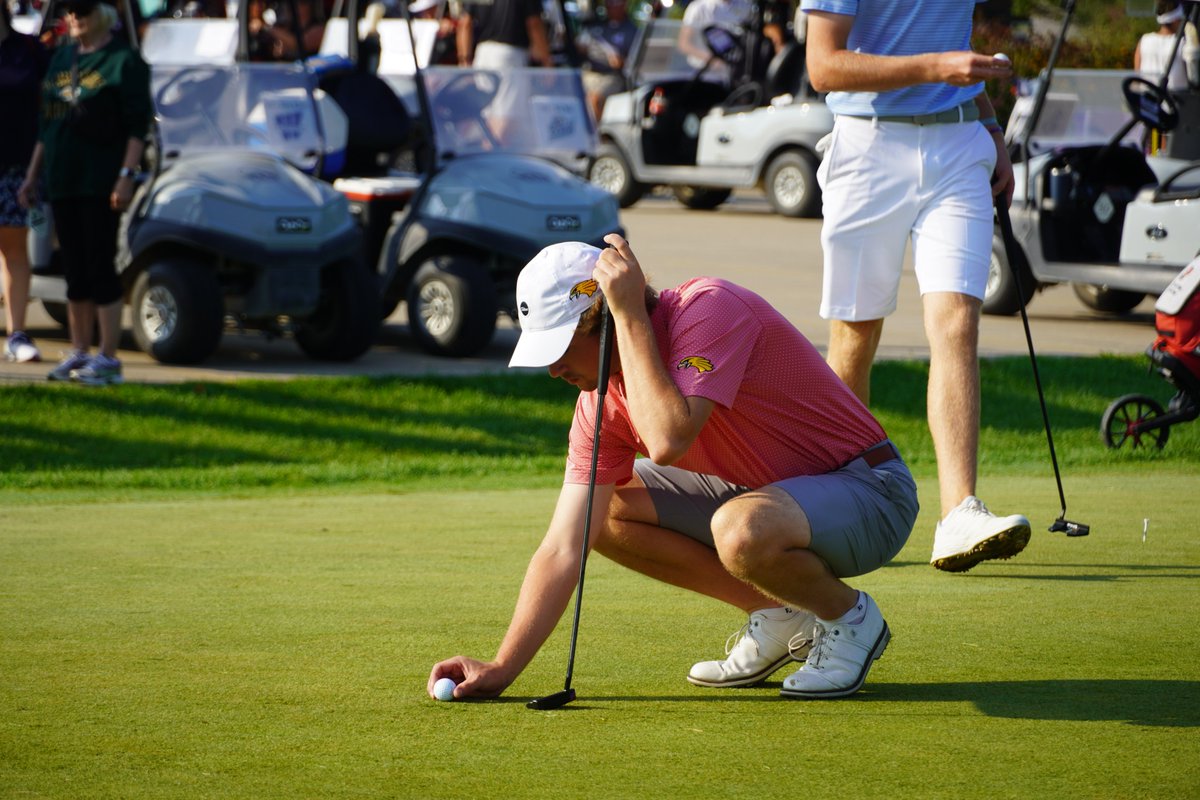UMNCrookstonATH's tweet photo. A few pictures of @CrookstonMGolf from this week's tournament! #WingsUp https://t.co/8qmHpFzh9G