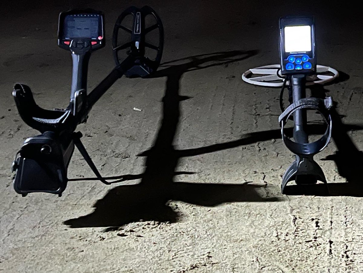 detectoristscy's tweet image. Metal detecting under the stars 
#metaldetectoristscyprus
#metaldetectoristscy 
#metaldetecting 
#cyprus