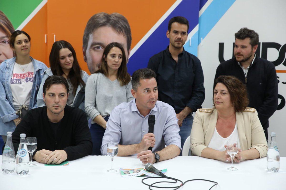 Felicito a <a href="/VeroCrescente/">Veronica Crescente</a> por la gran propuesta de brindarle acceso gratuito a internet para los jóvenes de 14 a 25 años de la ciudad. Así se podrán seguir educando y capacitando de manera que salgan a la vida laboral con las mejores herramientas. 
#UnidosPorMarcosJuárez